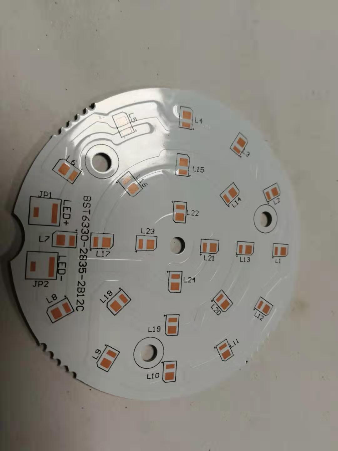 美莱特早新闻        PCB单面板跳线设置规范及技巧解析